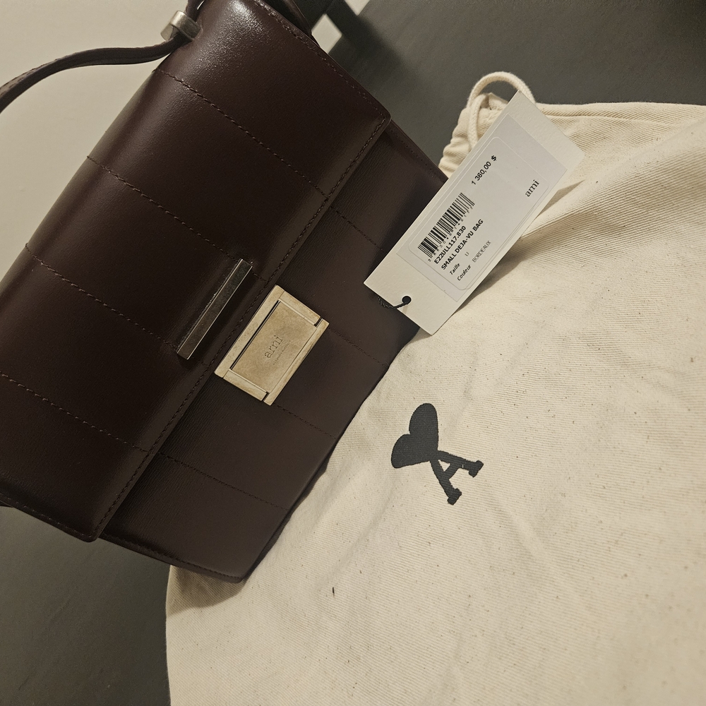 Ami Brown Leather Women's Bag